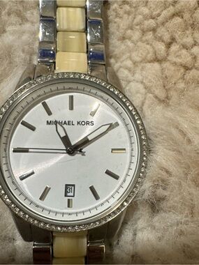Michael Kors Silver and Cream-Tone Crystal Bezel  Watch